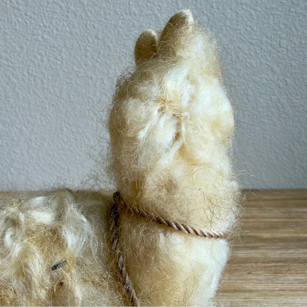 Handmade Wool Felt Llama Alpaca Figurine Folk Art Miniature w Basket 10in - Picture 10 of 15